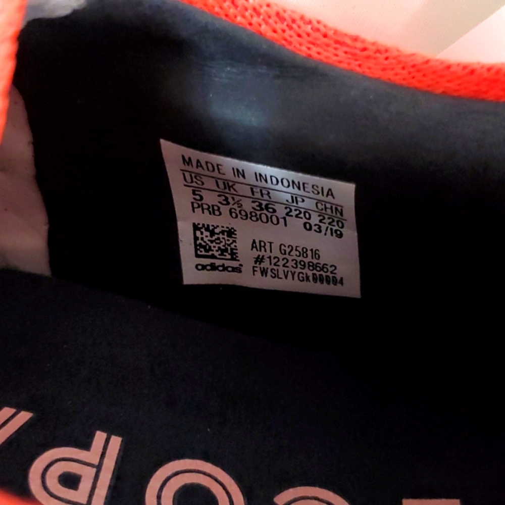 Adidas Soccer Shoes - Picture 8 of 9
